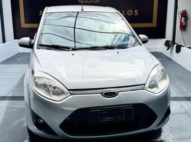 Ford Fiesta Sedan